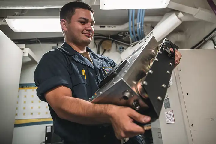 Houston native installs a radio aboard USS George Washington